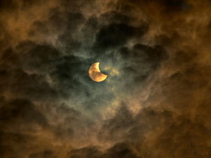 Solar-Eclipse-Worcester-South-Africa